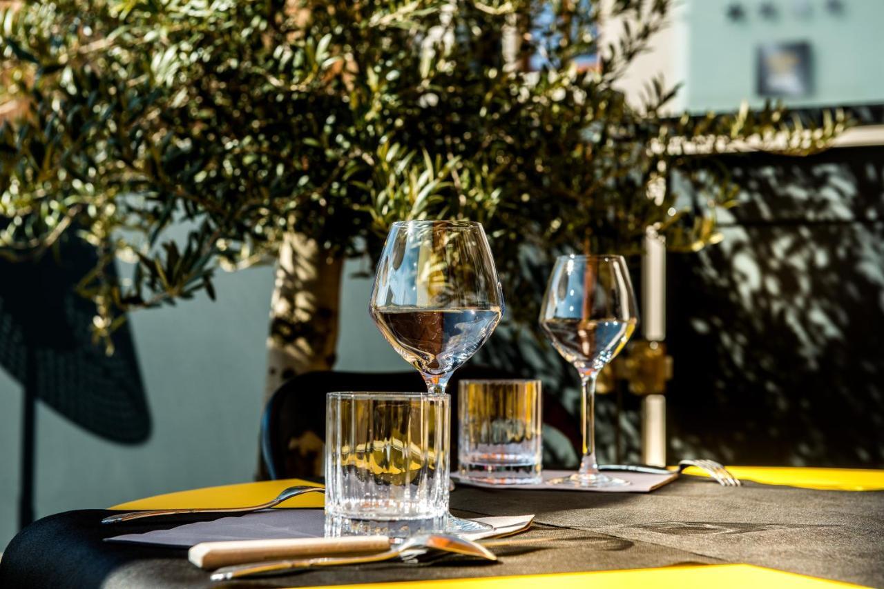 Maison Doucet - Relais & Chateaux Charolles Bagian luar foto